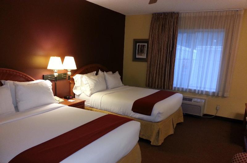 Holiday Inn Express Hotel & Suites Gainesville By Ihg Eksteriør billede