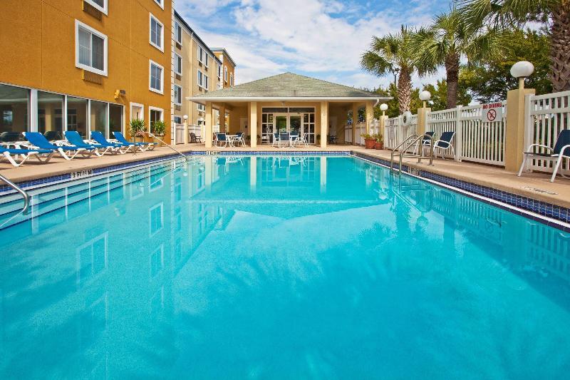 Holiday Inn Express Hotel & Suites Gainesville By Ihg Eksteriør billede