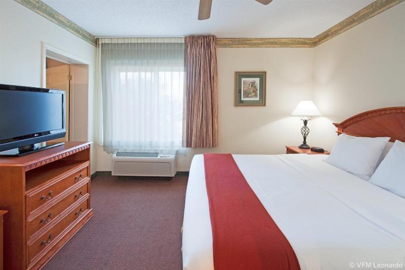 Holiday Inn Express Hotel & Suites Gainesville By Ihg Eksteriør billede