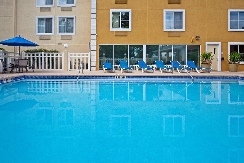 Holiday Inn Express Hotel & Suites Gainesville By Ihg Eksteriør billede