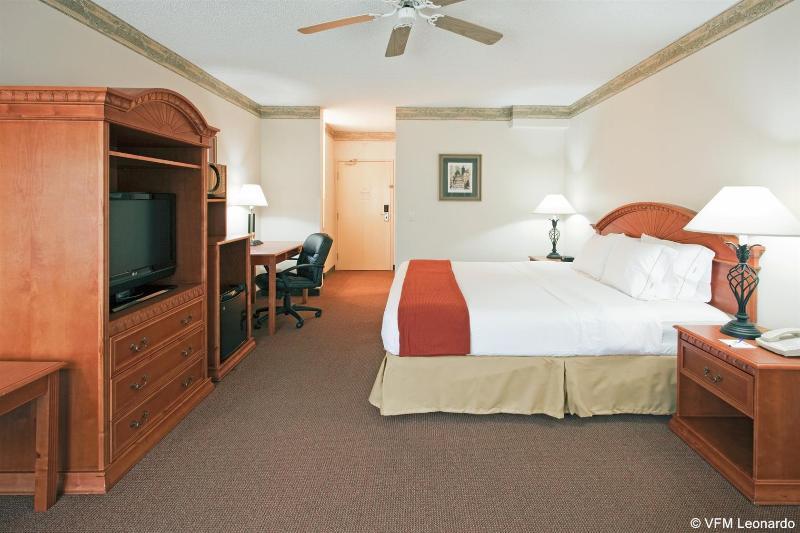 Holiday Inn Express Hotel & Suites Gainesville By Ihg Eksteriør billede